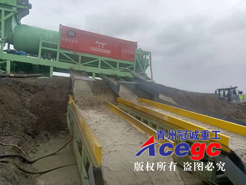 液壓鼓動溜槽淘金現場